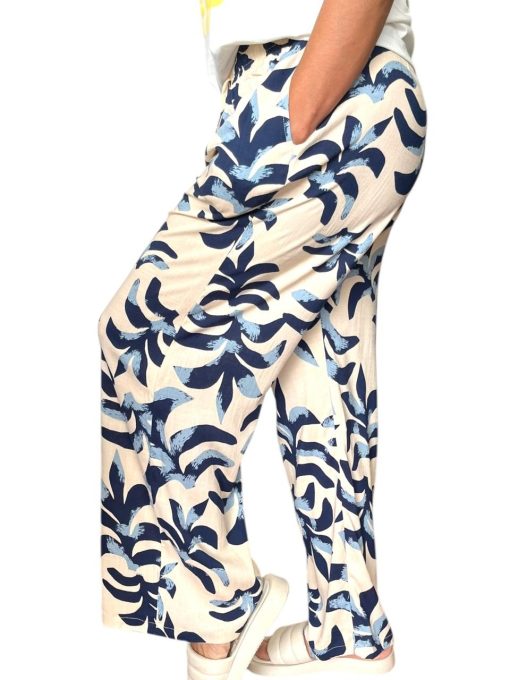 Palazo Crema con Figuras Azules - Imagen 3